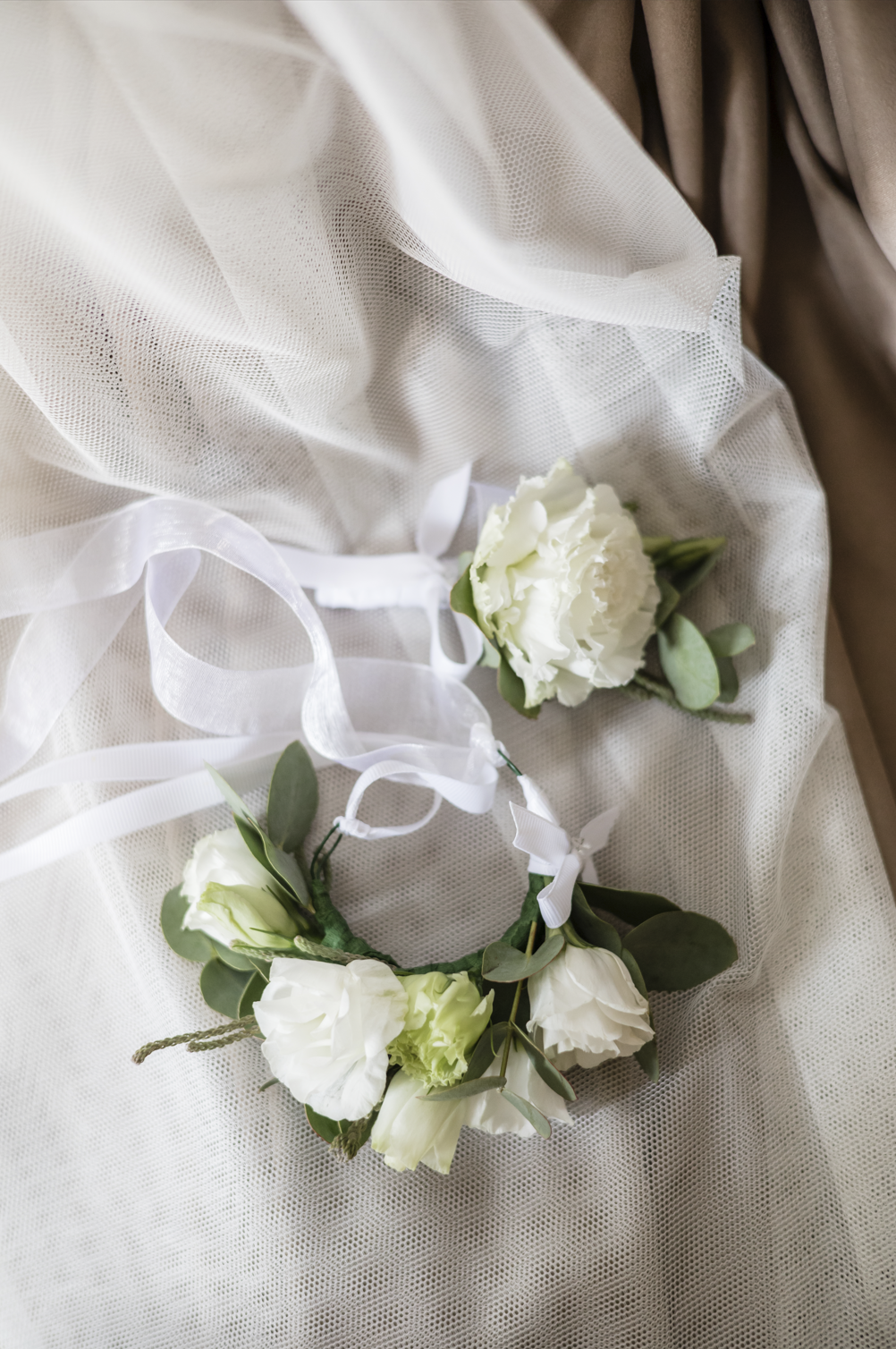 White Garden Wrist Corsage
