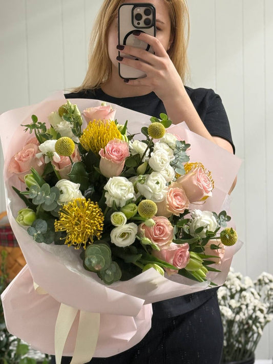 Bouquet No. 18 | Champagne Bloom