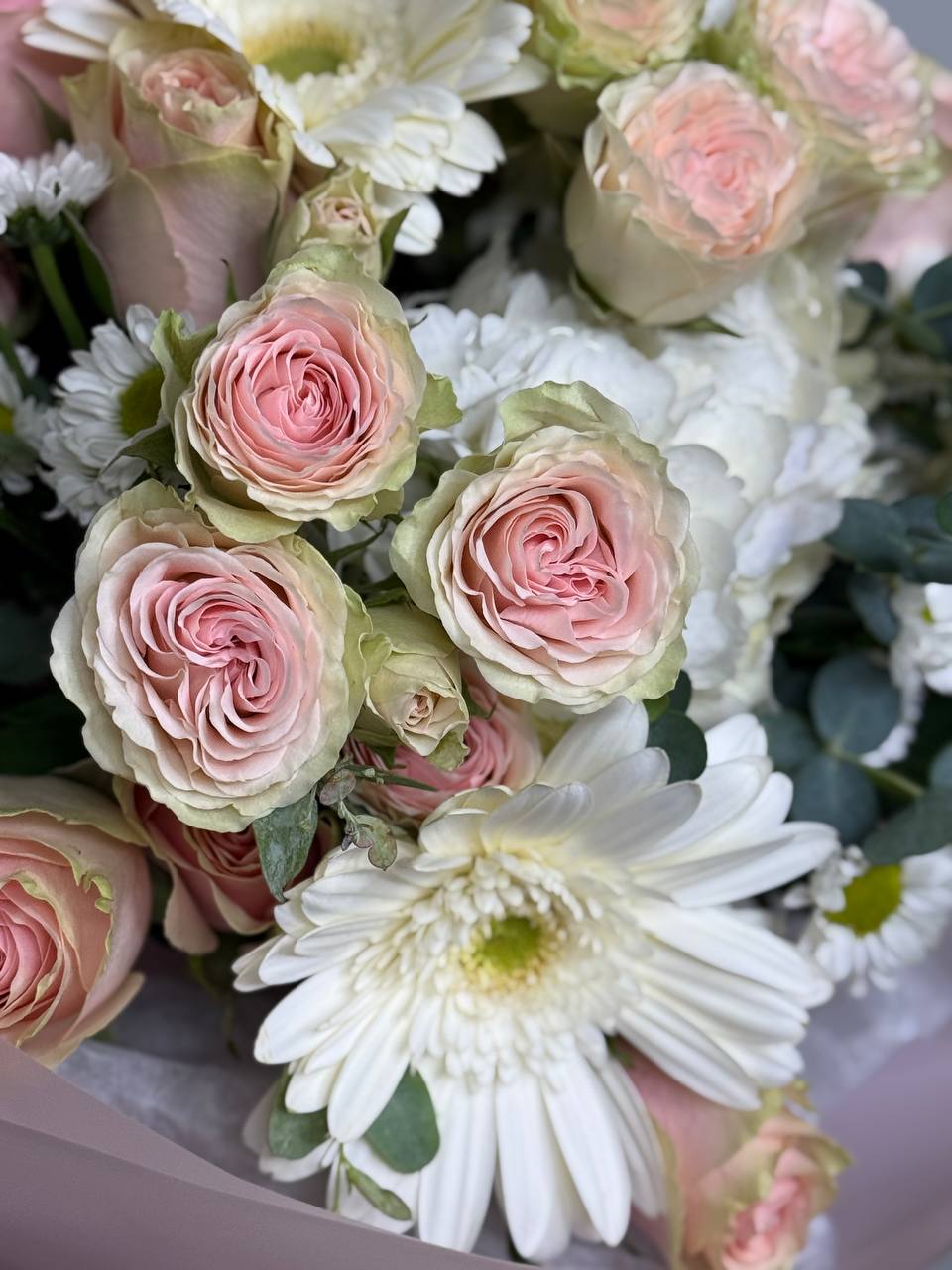 Bouquet No. 19 | Sweet Embrace