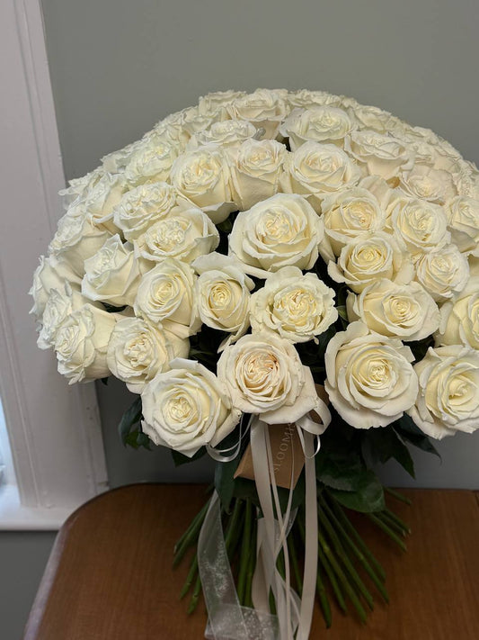 Bouquet No. 8 | 100 White Garden Roses