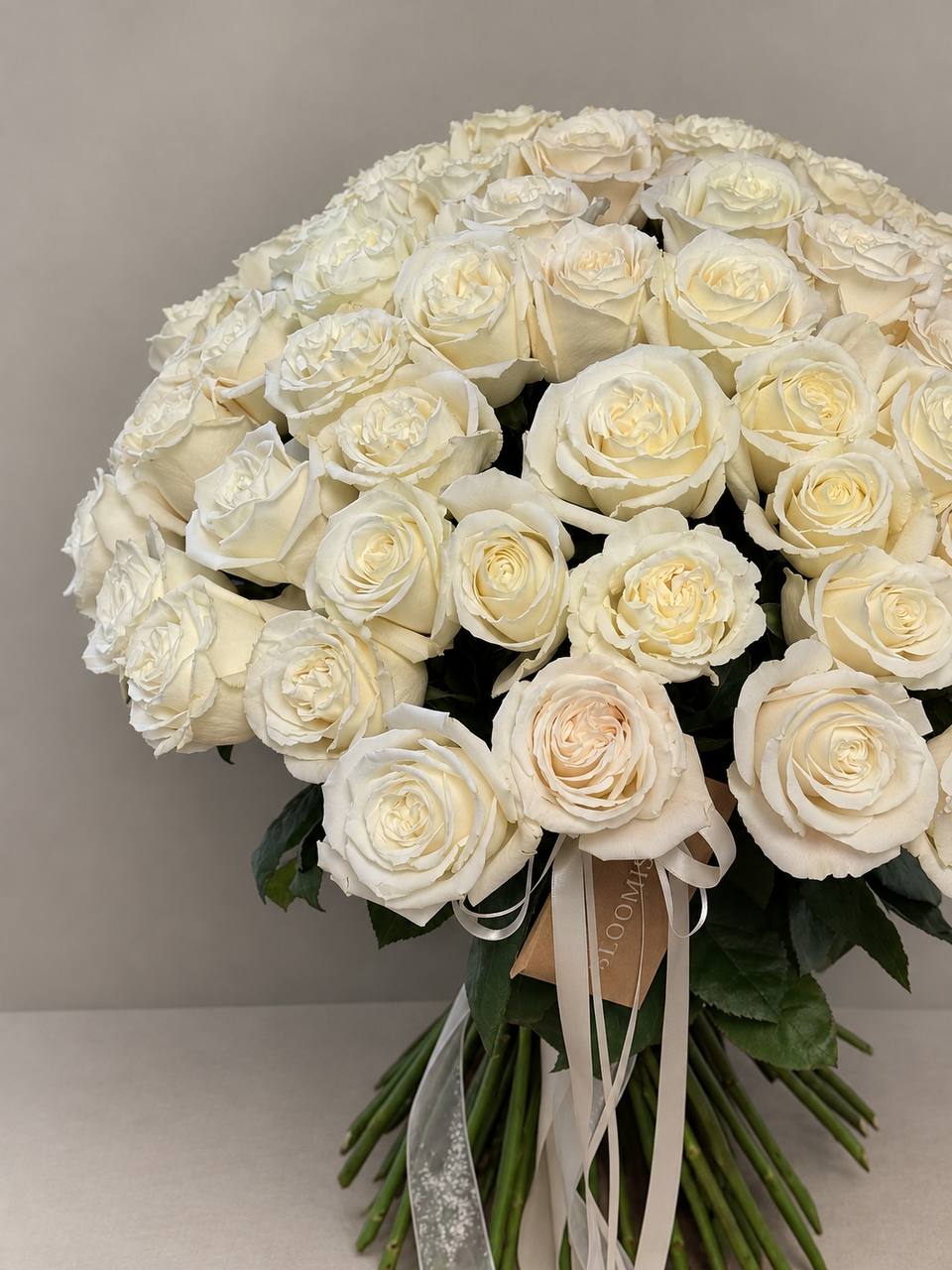 Bouquet No. 8 | 100 White Garden Roses